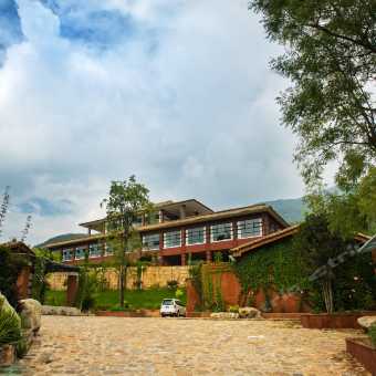 携程酒店 宾川鸡足山栖园精品度假庄园预订 宾川鸡足山栖园精品度假庄园价格 点评 电话 地址查询