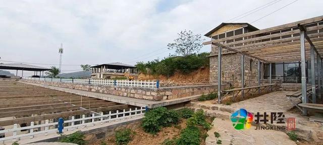 来窑洞山庄,看民俗表演