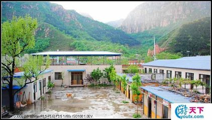 石林峡旁桃花山庄 人面桃花，笑迎天下客