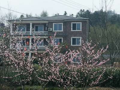 龙王山峡谷漂流 藏在安吉山谷里的清凉秘境与农家炊烟